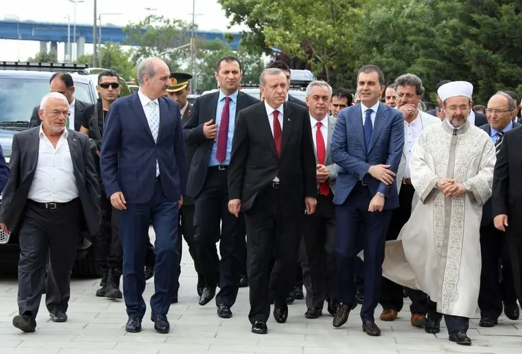 Cumhurbaşkanı Erdoğan Eyüp Sultan Türbesi’nin açtı