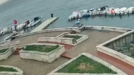 pendikte-korkunc-olay-79-yasindaki-kadin-denize-atladi-feci-sekilde-can-verdi-iste-o-anlar-1734788629598.jpg