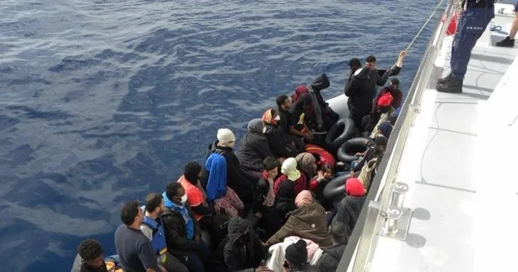 Ege Denizi’nde botları batan 27 sığınmacı kurtarıldı