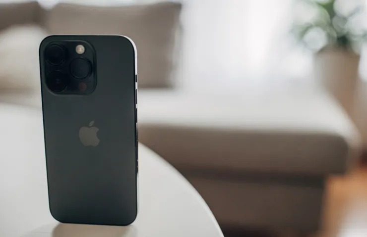 İPHONE’UN BU MODELİNİN FİYATI EZDİ GEÇTİ!