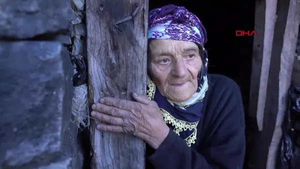 Trabzon Tonyalı 88 yaşındaki Robinson Nine Fadime Kayacı'nın belgeseline ABD, Almanya ve İtalya'dan 8 ödül