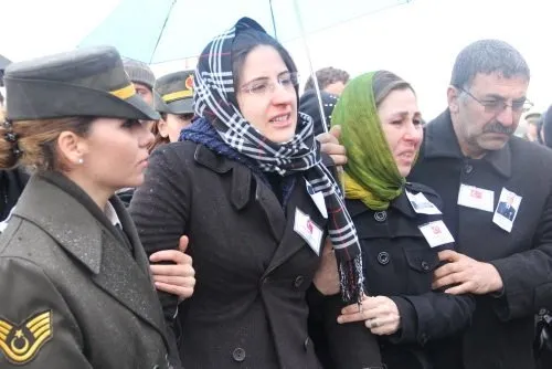 Şehit Pilot gözyaşları içinde uğurlandı