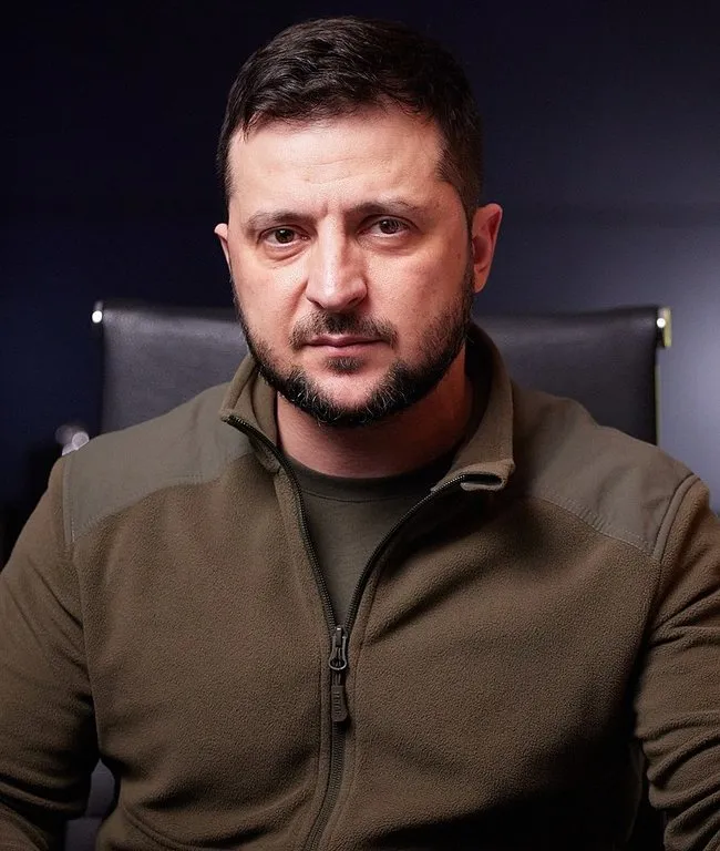 Zelenskiy, Ukrayna’nın her türlü müzakere formatına hazır olduğunu duyurdu!