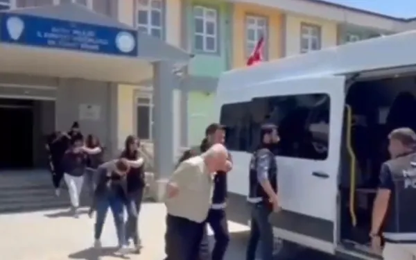 hatayda-uyusturucu-operasyonu-6-supheli-tutuklandi-1780934661273.jpg