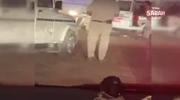 Yakalamaya çalışılan leopar, polise saldırdı