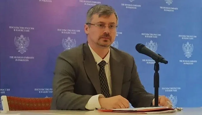 Pakistan’da hareketli dakikalar! Rus Büyükelçi’ye mayınlı saldırı: Çok sayıda yaralı var