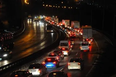TEM Otoyolu'nda Kurban Bayramı yoğunluğu başladı