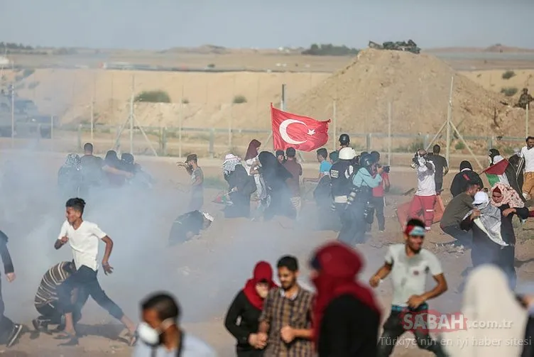 İsrail askerleri Türk bayrağı sallayan Filistinli genci vurdu