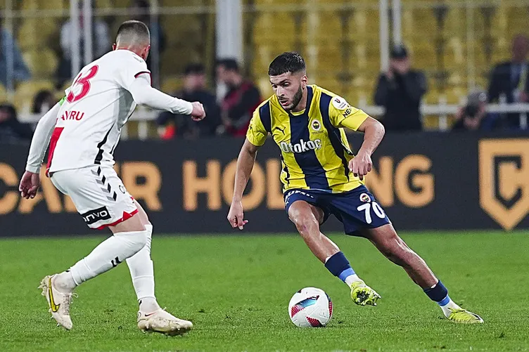 Son dakika haberi: Fenerbahçe ile Samsunspor aynı kaderi paylaştı! Mourinho’dan şampiyonluk sorusuna flaş yanıt…