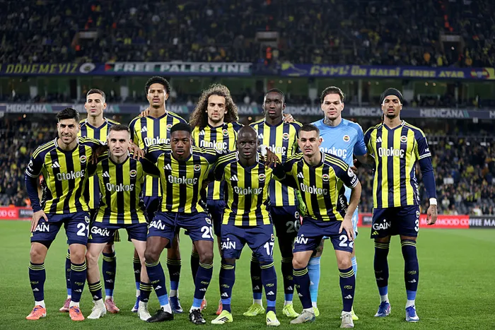 canli-super-ligde-fenerbahce-samsunspor-maci-1772992547413.jpeg