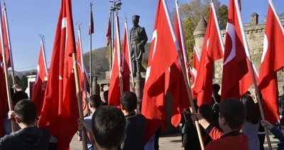 09.05’te kalpler Atatürk için durdu