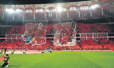 Dolmabahçe’de tarihi gece