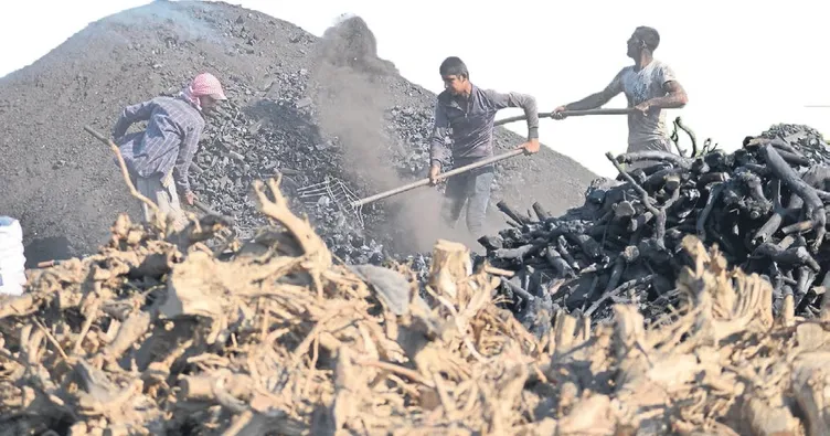 40 derece sıcakta ter döküyorlar