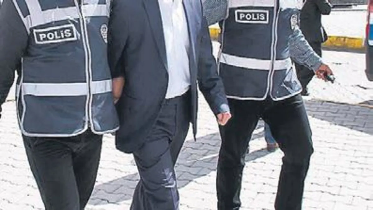 2 firari FETÖ hükümlüsü yakalandı