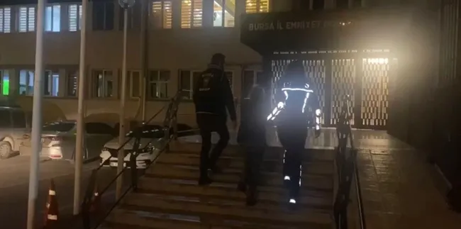 son-dakika-bursada-7-yillik-esaretin-perdesi-aralandi-babaanne-degil-adeta-suc-sebekesi-annen-seni-terk-etti-y-1773571228039.jpg (1179×585)