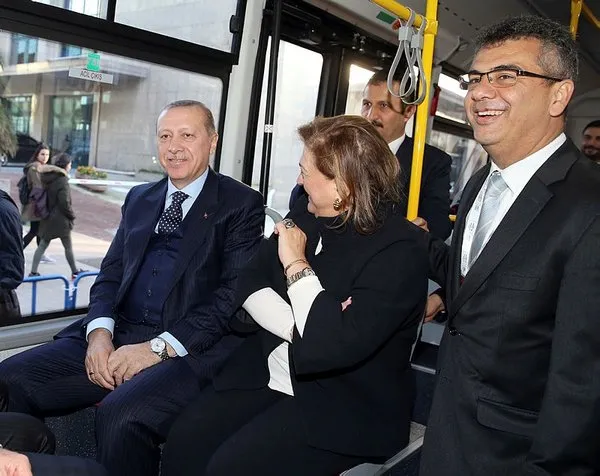 Cumhurbaşkanı Erdoğan, TEMSA'nın elektrikli otobüsü ile Mabeyn Köşkü'ne gitti