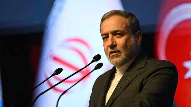 iran-disisleri-bakani-arakci-piyasalar-tarihin-en-buyuk-ucurumu-ile-karsi-karsiya-1773181417188.jpg İran Dışişleri Bakanı Arakçi: “Piyasalar tarihin en büyük uçurumu ile karşı karşıya”