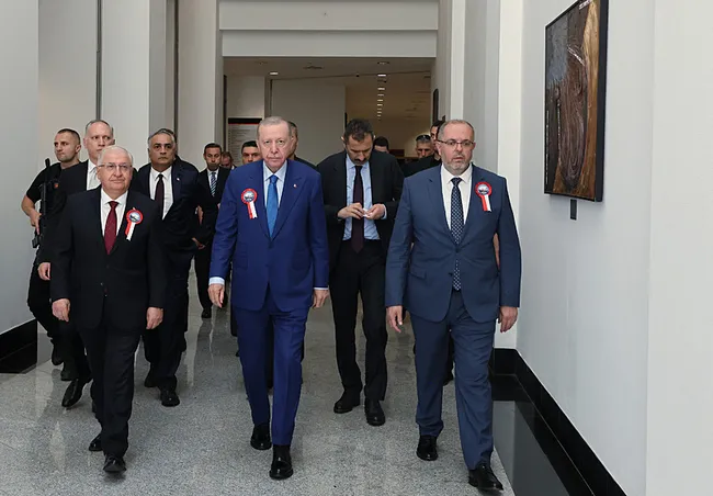 baskan-erdogandan-milli-guvenlik-ve-ic-cephe-vurgusu-savaslar-sadece-cephelerde-verilmiyor-1783696180192.jpg (800×556)