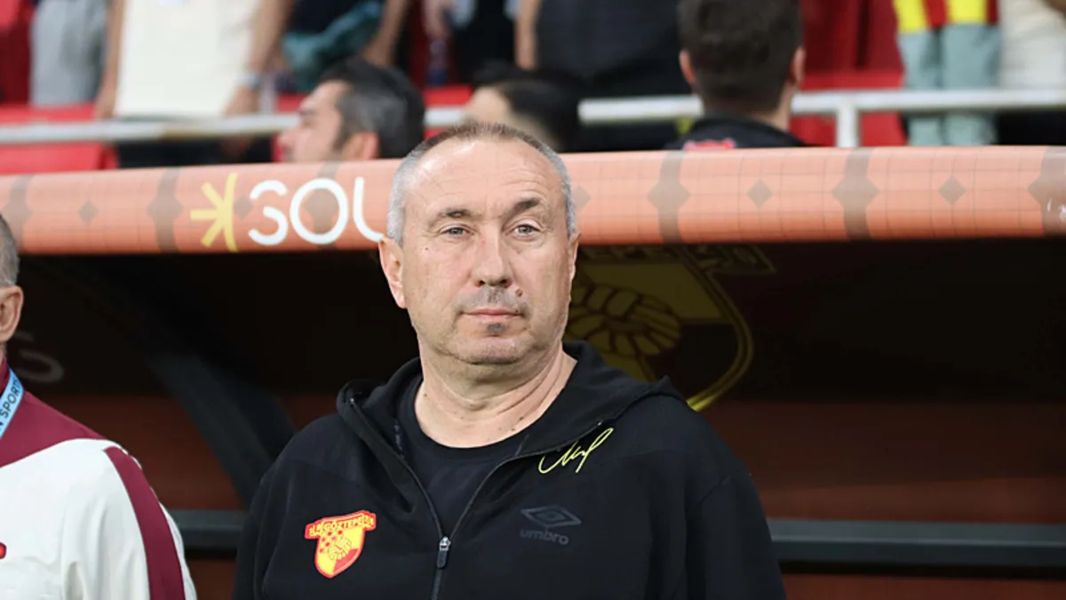 Stanimir Stoilov: Kusursuz değil ama iyi bir sezon geçirdik Stanimir Stoilov: Kusursuz değil ama iyi bir sezon geçirdik