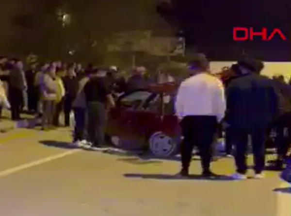 antalyada-can-pazari-feci-kazada-arac-ikiye-ayrildi-olu-ve-yaralilar-var-1775736774454.png