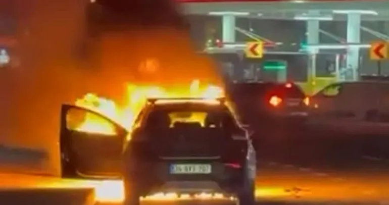 Seyir halindeki cip alev alev yandı!