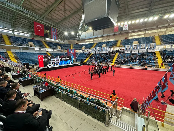 trabzonsporda-kongre-gunu-ertugrul-dogan-donemi-ibra-edildi-1732964837213.jpeg