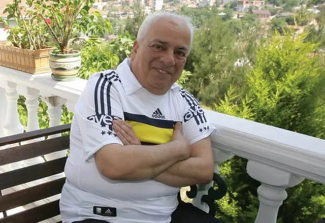 &#220;nl&#252;ler hangi takımı tutuyor?