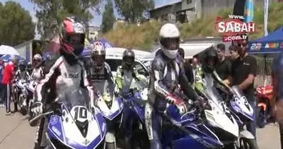 Kadın motorcular pistte nefes kesti | Video