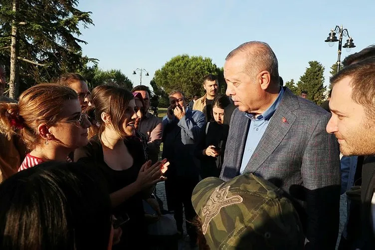 BaÅkan ErdoÄan, NakkaÅtepe Millet Bahçesi'ni gezdi vatandaÅlarla sohbet etti