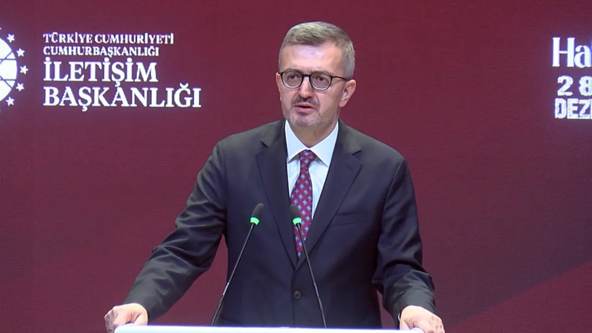 Burhanettin Duran: İslam dünyası başta olmak üzere tüm aktörlerle temaslarımızı sürdürüyoruz Burhanettin Duran: İslam dünyası başta olmak üzere tüm aktörlerle temaslarımızı sürdürüyoruz