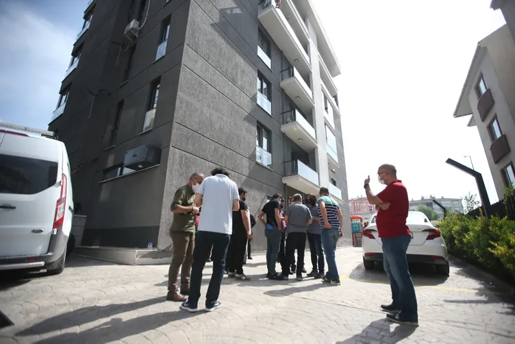 Son dakika: Bursa'da ağabey vahşeti! Kardeşini balkonda öldürüp intihar etti...