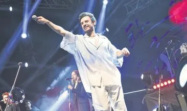 ‘Konseri kısa kesebiliriz ıslanıp hasta olmayın’ #kocaeli ‘Konseri kısa kesebiliriz ıslanıp hasta olmayın’ #kocaeli