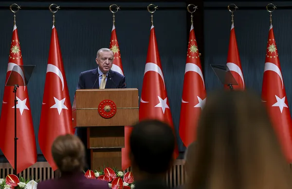 SON DAKİKA: Başkan Erdoğan'dan gençlere güzel bir haber daha! 15 Temmuz - 1 Eylül arasında KYK'lar ücretsiz