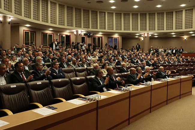 bakan-bolat-savasin-bitmesiyle-turkiyeye-talep-artacak-1777402207323.jpg Bakan Bolat: