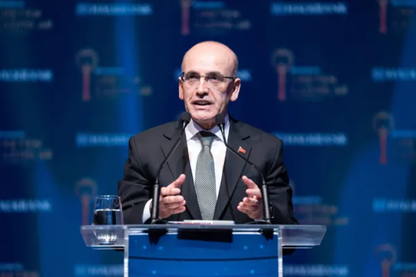 new-yorkta-abdli-yatirimcilarla-dogrudan-temas-bakan-simsek-yatirim-firsatlarini-anlatti-1790085397303.png