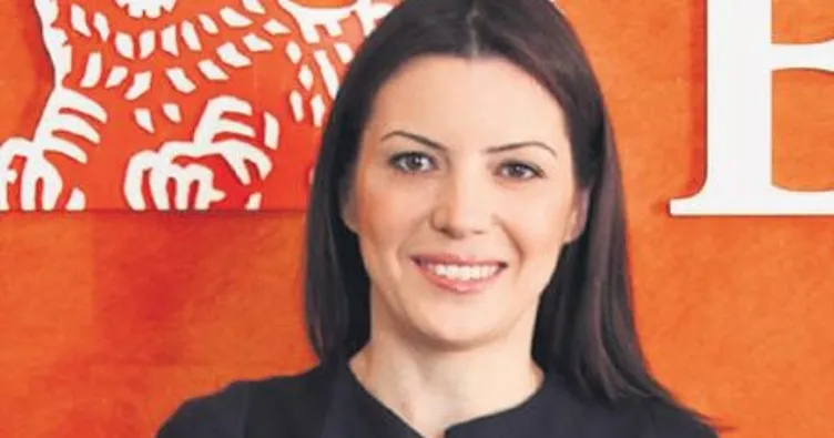 Pınar Abay 150 yıllık geleneği yıktı