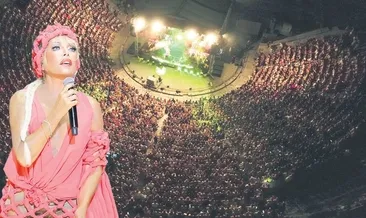 Süper star izdihamı