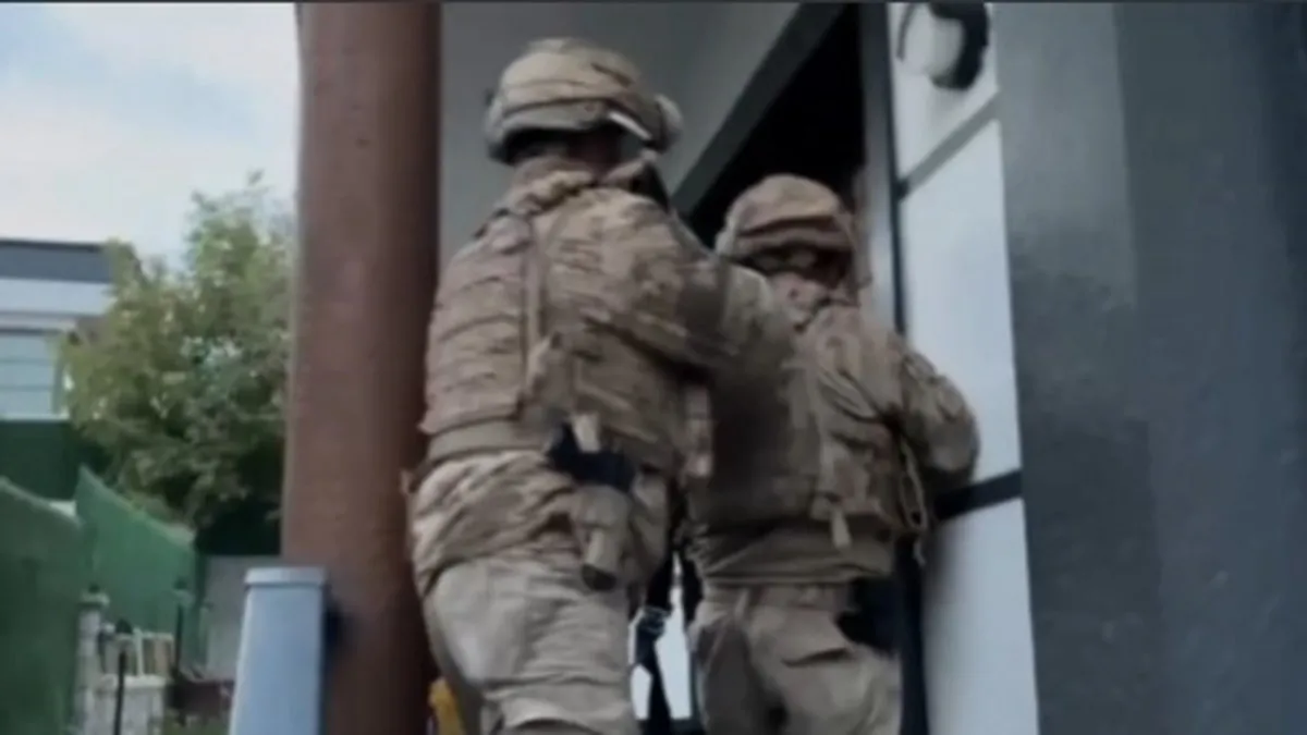 9 ilde Kuyu-40 operasyonu: 130 şüpheli yakalandı! 9 ilde Kuyu-40 operasyonu: 130 şüpheli yakalandı!