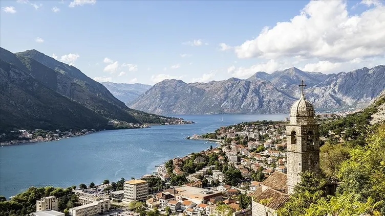 Karadağ planı yapan Türk çift hayatının şokunu yaşadı: 325 bin euro buhar oldu!