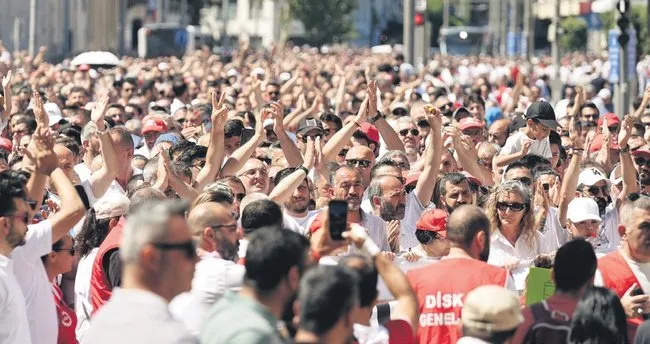 Cemil Tugay, işçi kıyımı için düğmeye bastı