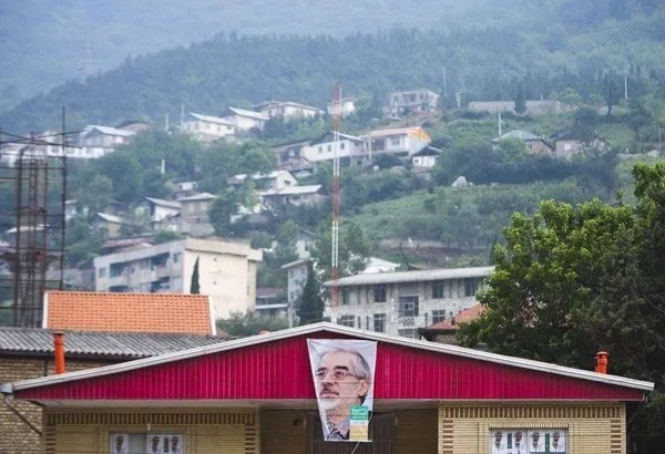 İran, yeni Cumhurbaşkanını seçiyor