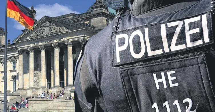 Meclis mesaisinde Hitler selamı