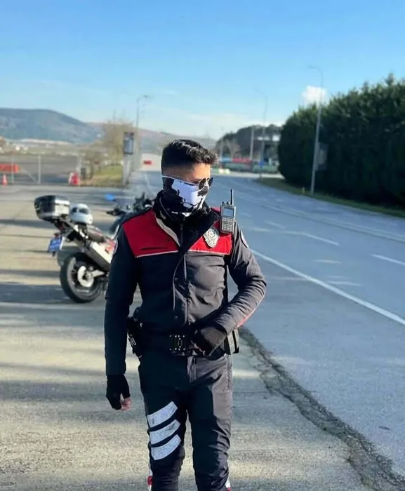 Şehit Polis Emirhan Aramış’a acı veda! Annesinin feryadı yürek yaktı: Melek oldu benim oğlum