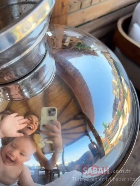 Aslı Enver’den nostaljik paylaşım! Aslı Enver’in küçüklüğü minik Elay’a benziyor mu?