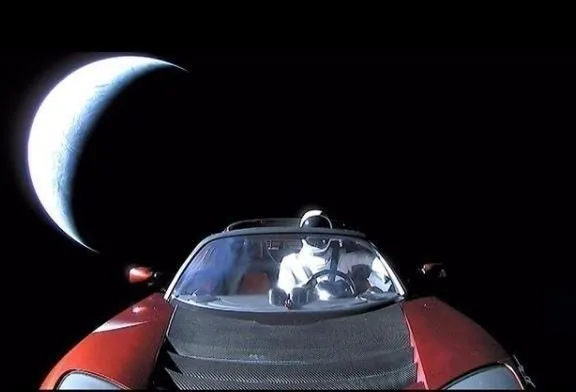 Boeing'den Elon Musk'a gönderme