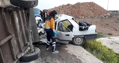 Şanlıurfa’da inanılmaz kaza: Minibüsten ayrılan römork otomobile çarptı