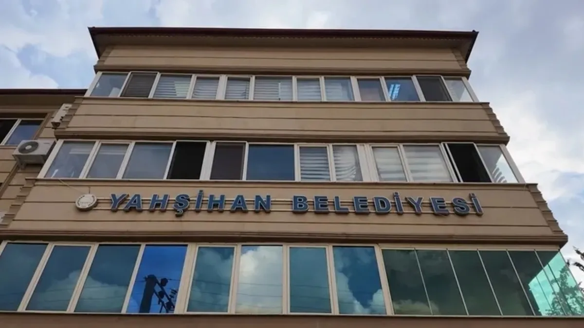 SON DAKiKA I İçişleri Bakanlığı duyurdu: Yahşihan Belediye Başkan Vekili Aydın Demirdirek görevden uzaklaştırıldı!