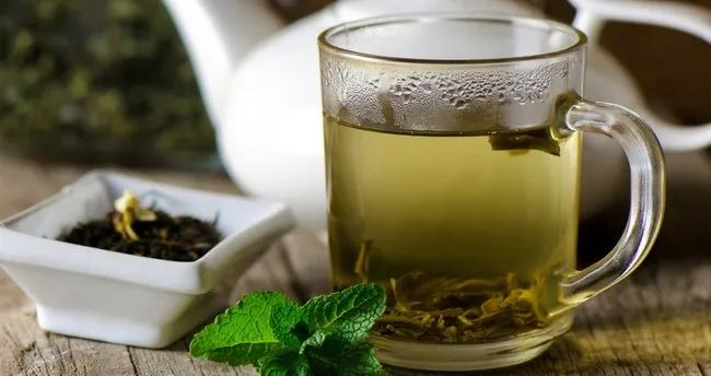 Yeşil çay adet söktürür mü? Yeşil çay adet söktürücü olarak kullanılır mı?