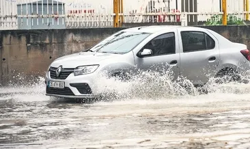 Ege’de sağanak sele dönüştü
