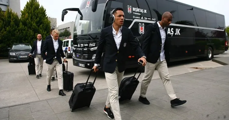 Beşiktaş, Lyon maçı için Fransa’ya gitti